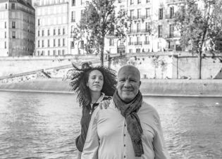 M’hamed Kaki et son actrice au bord de la Seine