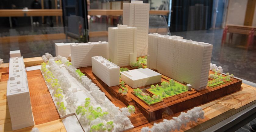 La maquette du projet de réhabilitation de la dalle de La Noue est exposée au CSC Guy-Toffoletti